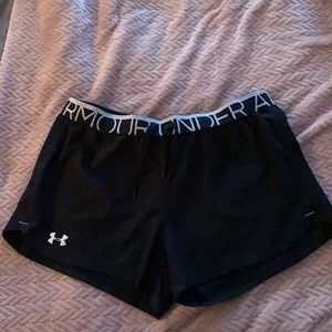 Under Armour Loose Shorts